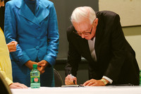 Retired Supreme Court Justice John Paul Stephens